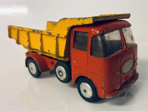 Corgi toys erf model 64g - toys,