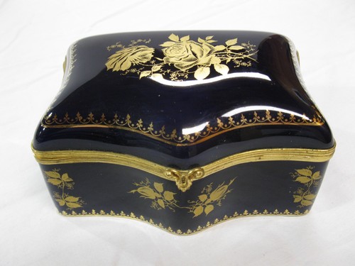 Limoges porcelain hinged - limoges,