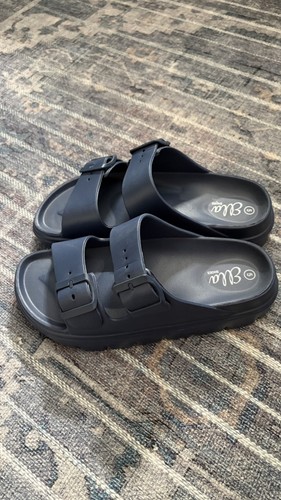 Ella slider slip on - ❤️,