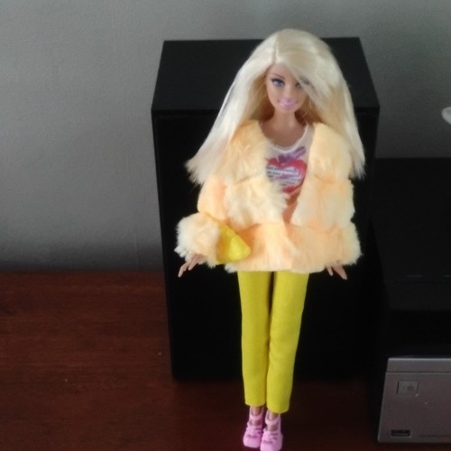 Barbie fashion doll blonde - fashion,