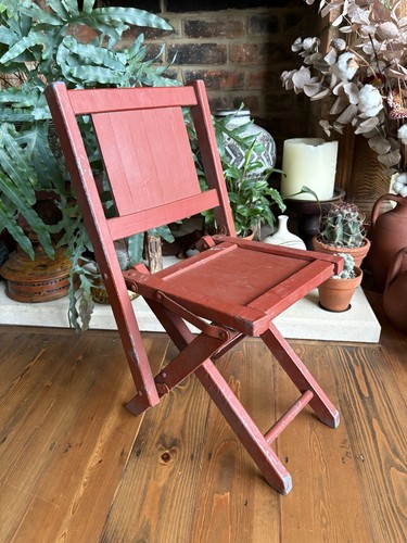 Vintage red painted wood - red,