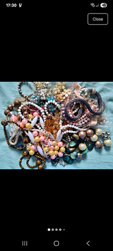 Mixed lot 1kg broken - mixed,