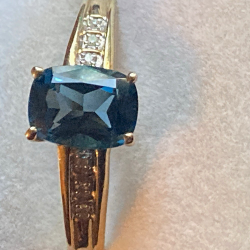 9ct yellow gold london blue - gold,