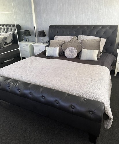 Dreams black leather - dreams,