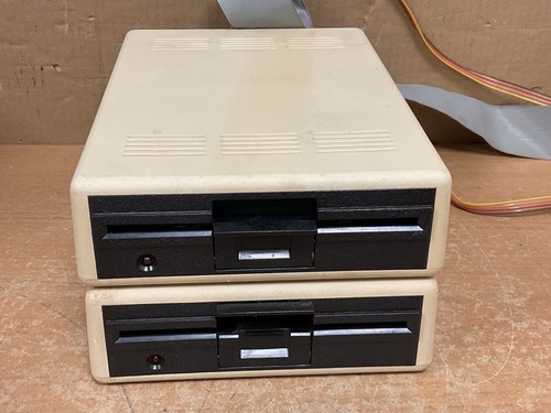Akhter twin inch floppy - 1/4,