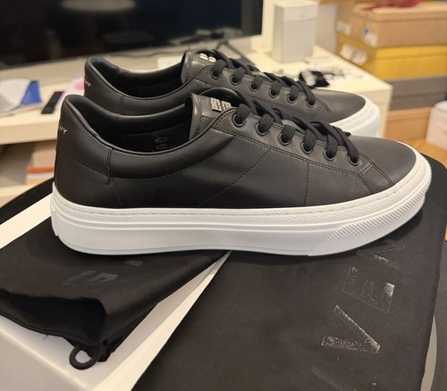 Givenchy city black sneakers - givenchy,