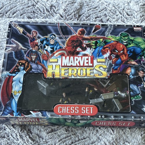 Marvel heroes - chess, set