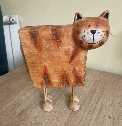 Quirky ginger cat wooden - quirky,