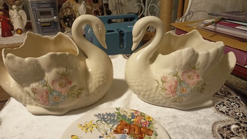 Swan flowerpot - swan,