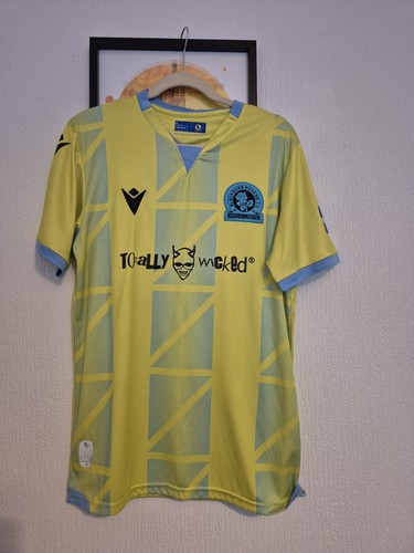 Macron 2022 blackburn - macron,