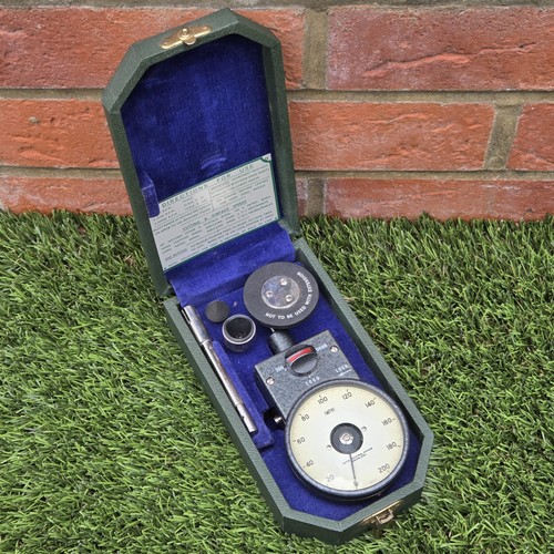 Vintage smiths hand - vintage,