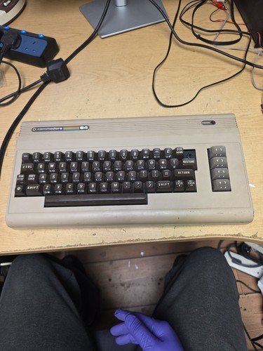 Commodore home - 64, (c64)