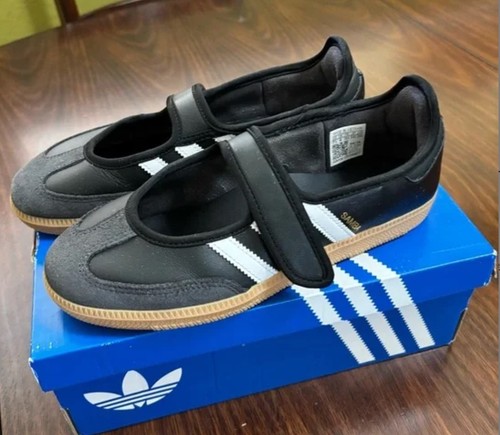 Adidas women hook loop - hook,