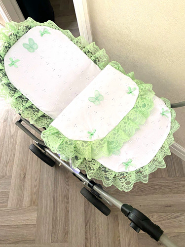Small dolls white and - , green