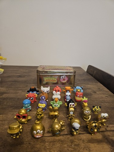 Moshi monsters figure bundle - figure,