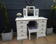 Dressing table , mirror &