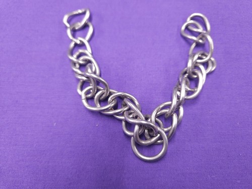Double link curb - 9",