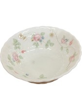 Wedgwood Rosehip Bone China Decorative Bowl 1991 Vintage England