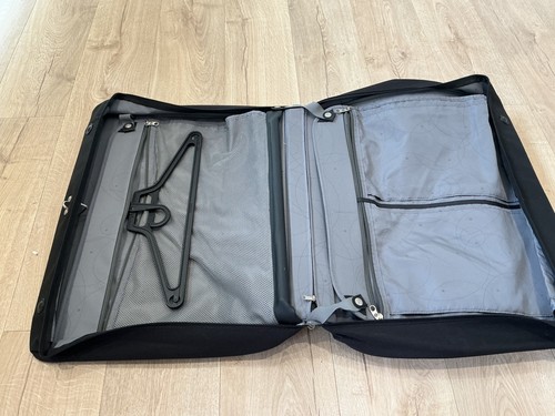 Samsonite suit carrier - carrier, garment