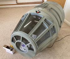 Star Wars Millenium Falcon Cockpit 1/6 Scale Diorama by Jazzinc