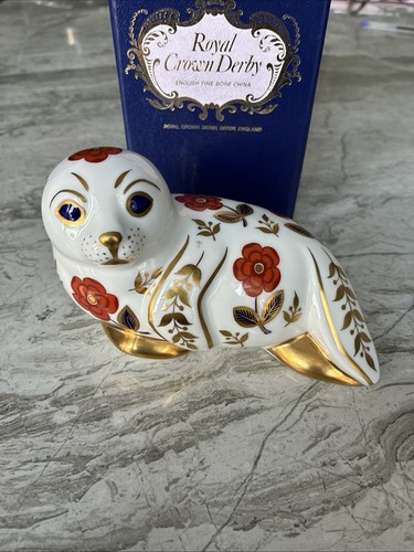 Royal crown derby imari - derby, seal