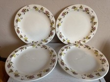 Vintage Beswick Hazelnut Dinner Plates X 4 Rare Design 10”