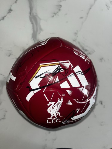 Liverpool autographed - fc,