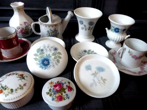 Job lot bone china - job,