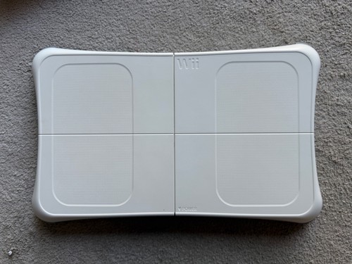 Nintendo wii fit - nintendo,