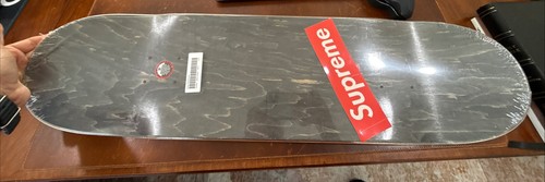 Supreme cityscape graphic - supreme,