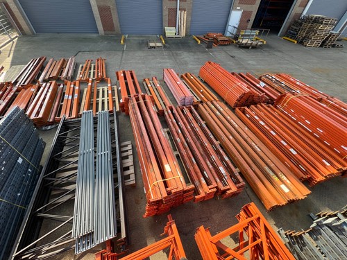 Heavy duty pallet racking - pallet,