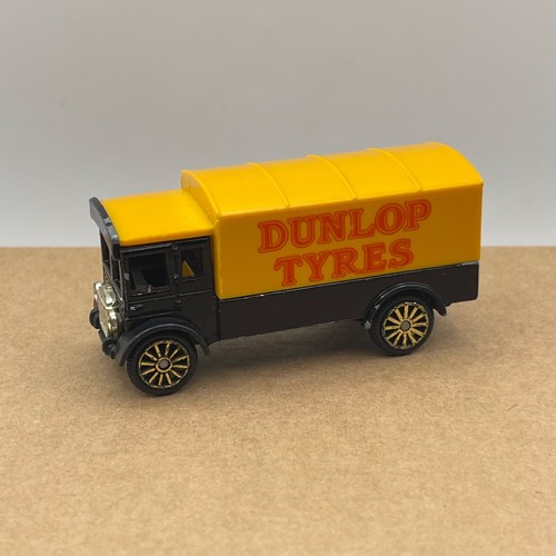 Corgi toys aec van dunlop - toys,