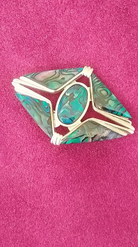 Reduced art deco inspired - **,