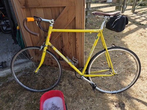 Hand built bob - hand-built,