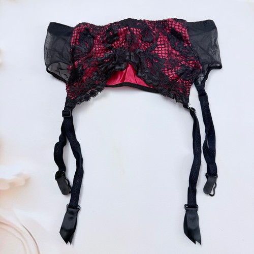 Vintage black red lace - black,