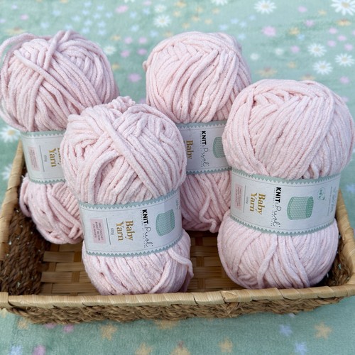 Aldi crafty baby yarn - so,