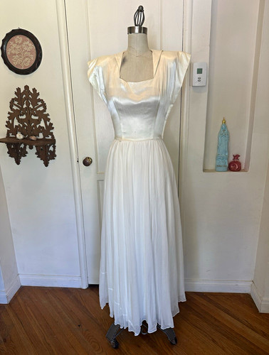 1930 40s vintage liquid - liquid, satin