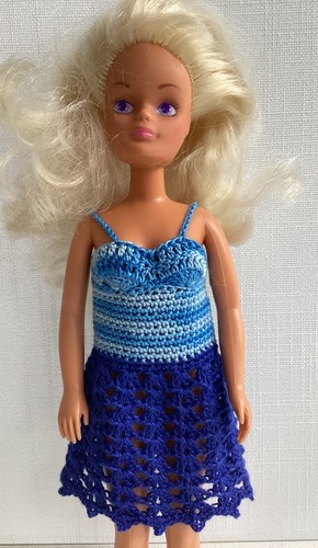 Barbie sindy doll - barbie, blue