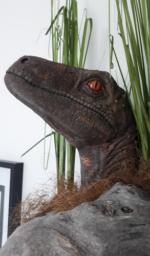 Raptor bust jurassic - bust, park