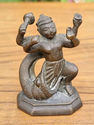 Small bronze brass south - bronze,