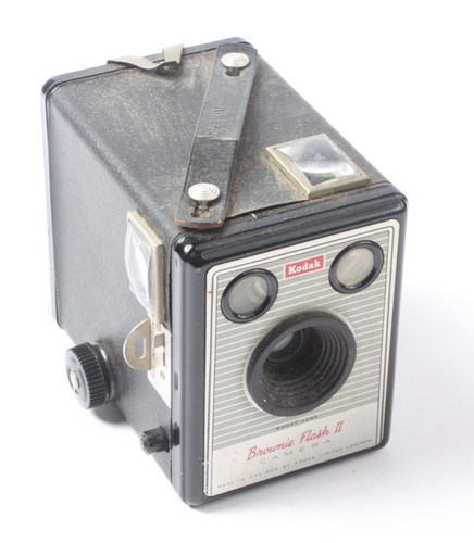 Vintage kodak brownie flash - brownie, ii