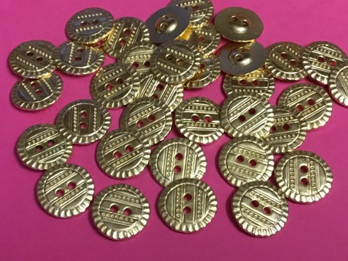 Shiny gold patterned - 20,