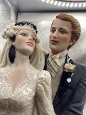 A BELCARI  VINTAGE BRIDE & GROOM FIGURINE CAPODIMONTE SIGNED BASE COLLECTABLE