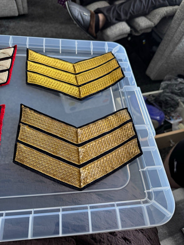 Gold military rank chevron - 2x,