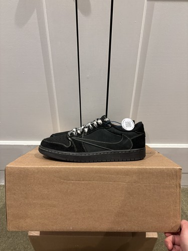 Jordan low x - x, travis