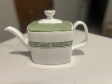 Vintage Royal Doulton Rondelay teapot H5004 pristine condition