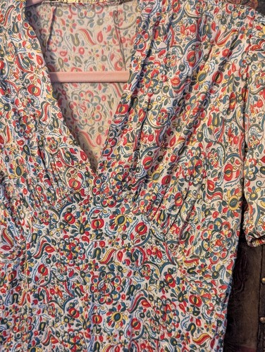 Vintage 1940s red floral - red,