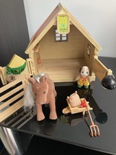 Sylvanian Families Stable With Horse And Harold Stable Boy