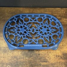 Le Creuset Trivet Warmer Pot