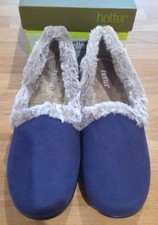 LOVELY LADIES HOTTER FLUTTER